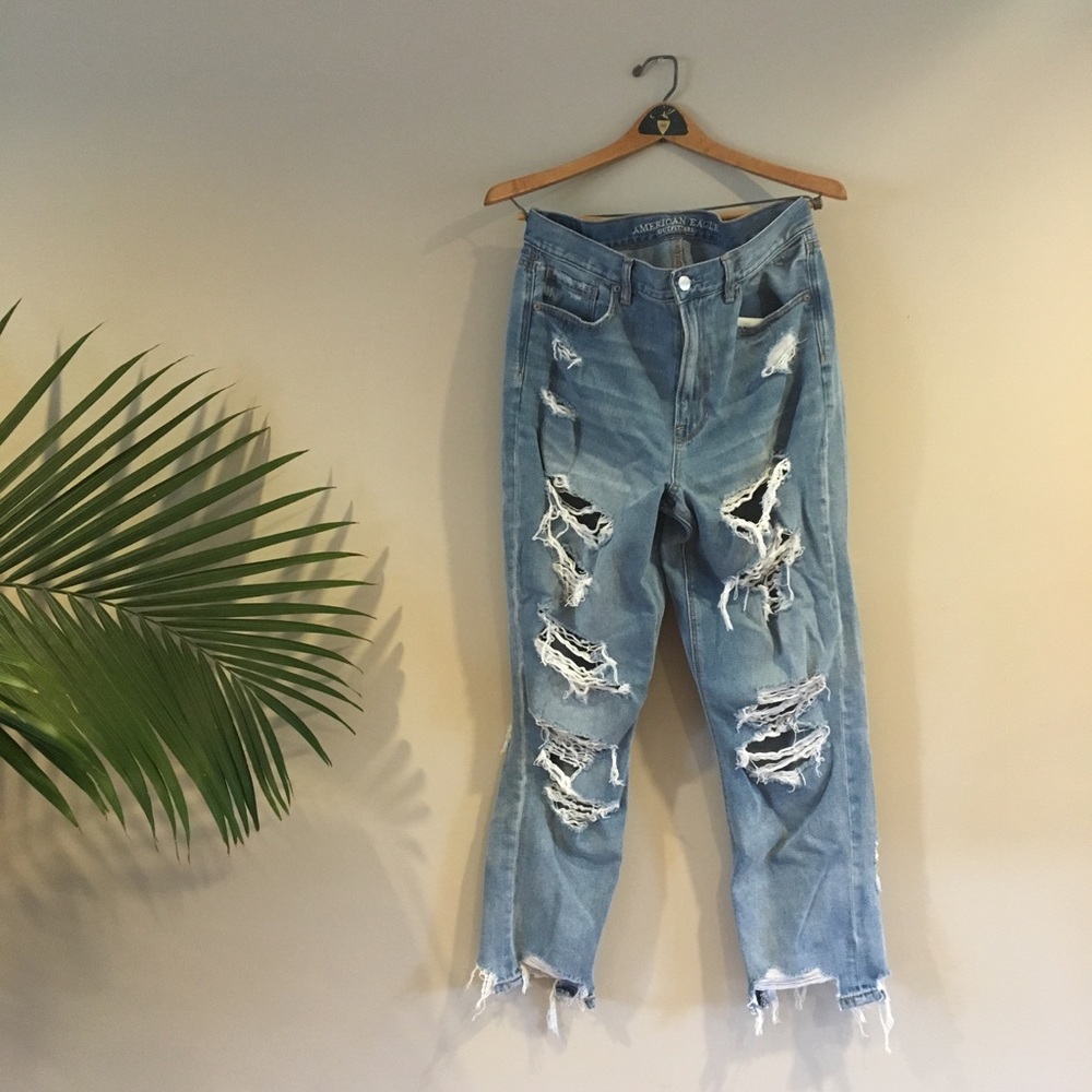 AEO distressed mom jean size 12